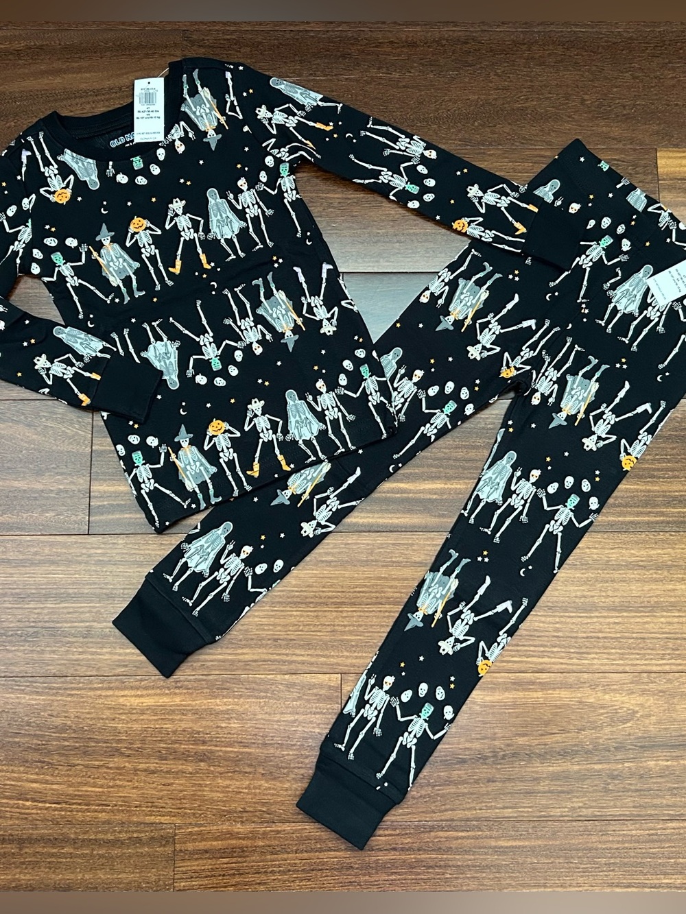 ⚡️2 for $25⚡️ Old Navy Black Skeleton Print Halloween Pjs